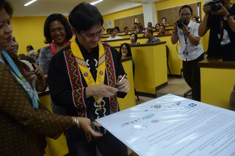 news-DOST launch1st food process innov ctr1-05202014