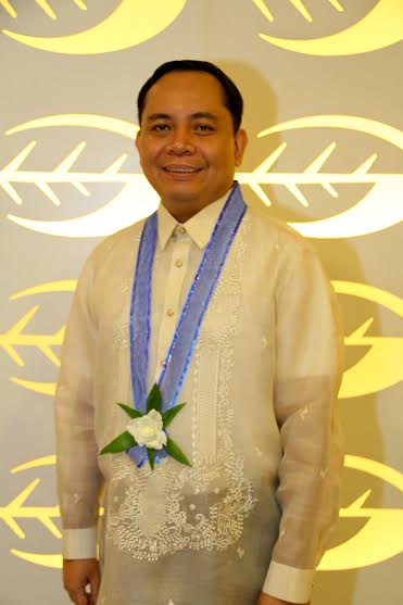 news-dost awards up prof4research disease causing microbes-01262015