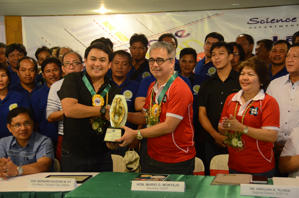 news-dost chief names cauayan in isabela as smarter city-04302015