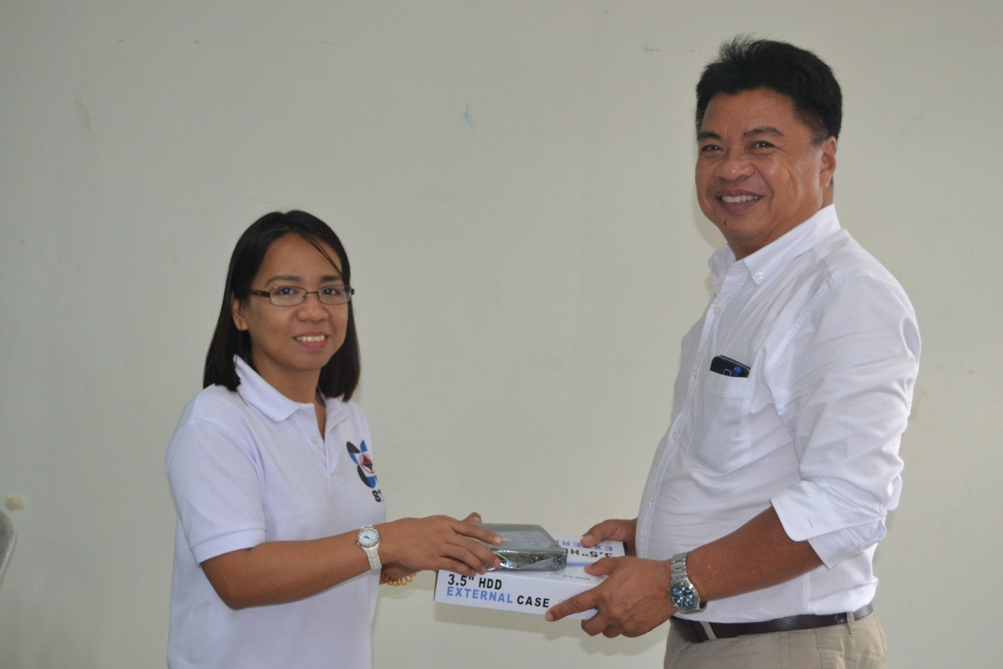 photo release-starbooks in eastern visayas-05232015