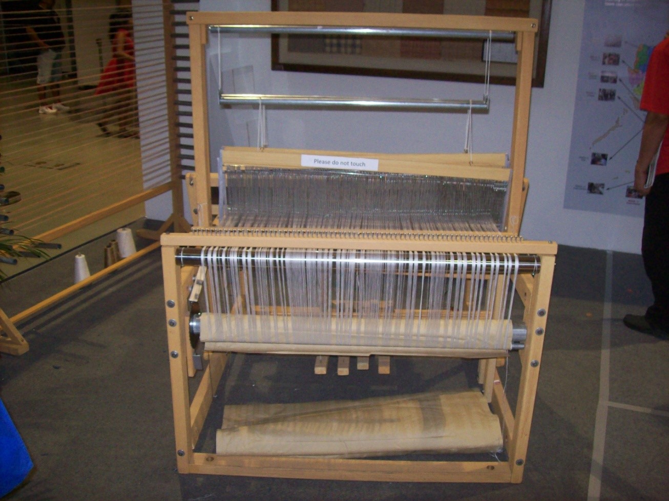 news-handloom weaving machine levels up courtesy of dost-07272015