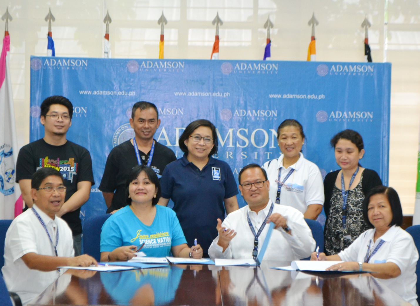 news-dosts-starbooks-now-in-adamson-u1-11162015