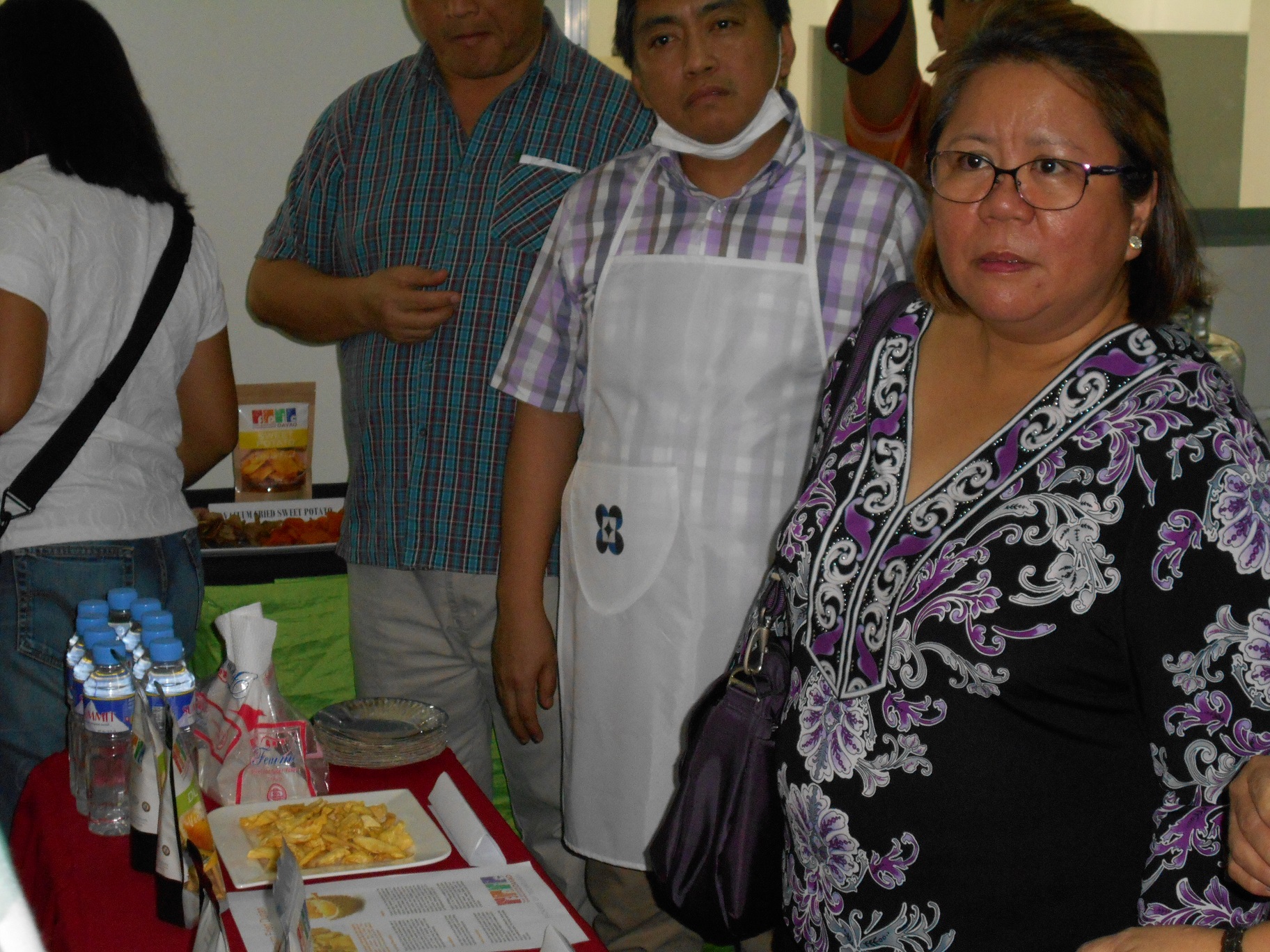 news-davao-leads-in-creating-high-value-food-products-with-dost-s-food-processing-innovation-center4-04012016